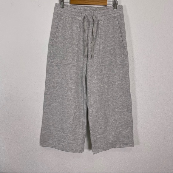 Quince Pants - NWOT Quince Grey Fleece Lined Wide Leg Cropped Sweatpants